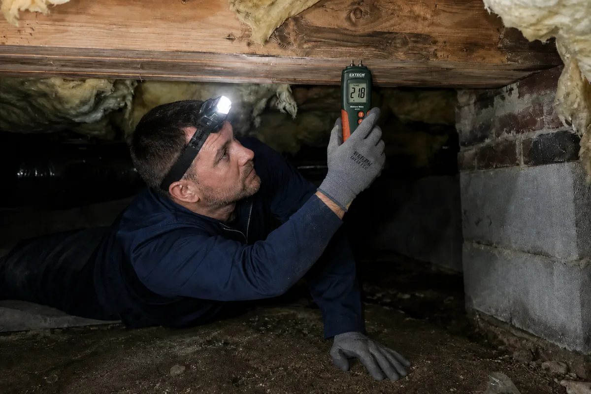 Crawl Space Humidity in Spring: When NC Homes Are at Risk